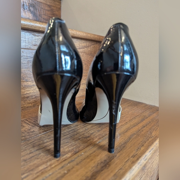 Nine West White and Black Patent Vegan Leather Stiletto Pumps Size 7 - Picture 11 of 14